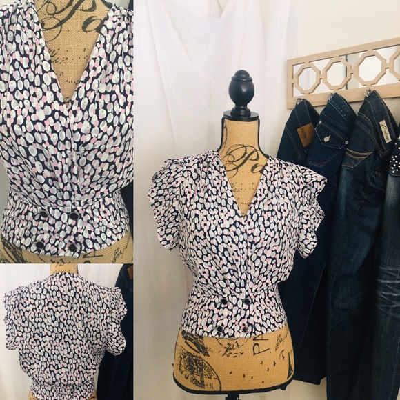 My Story Tops - SOLD ☀️My story blouse☀️